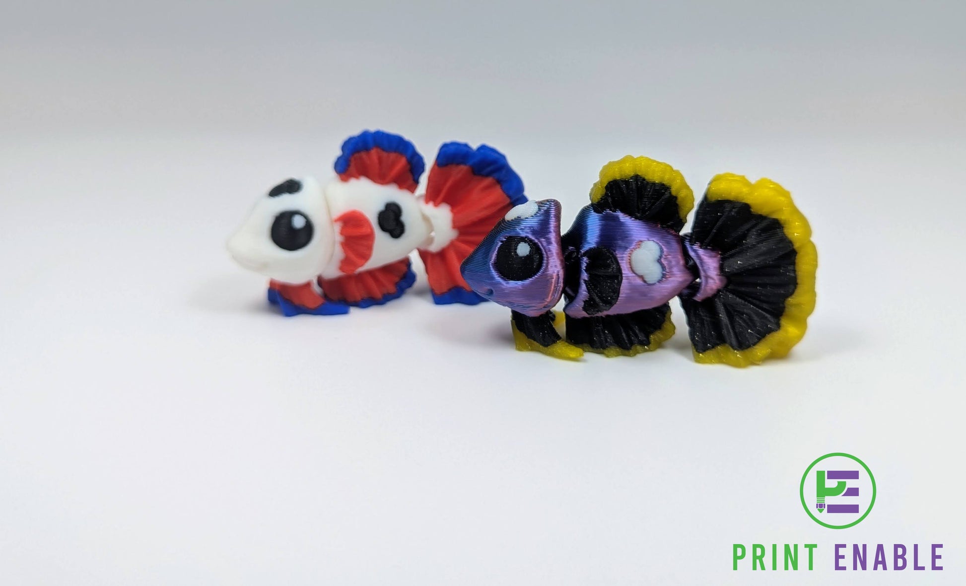 Fighting Fish Hatchling articulated 3D printed fidget with flowing fins
